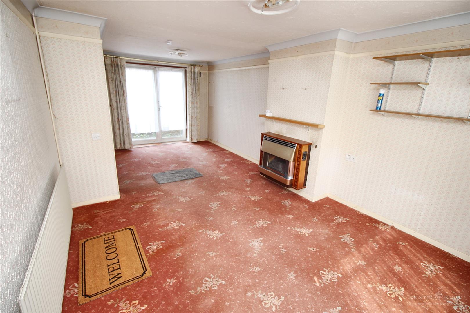 3 bed property in Dee Road, Reading